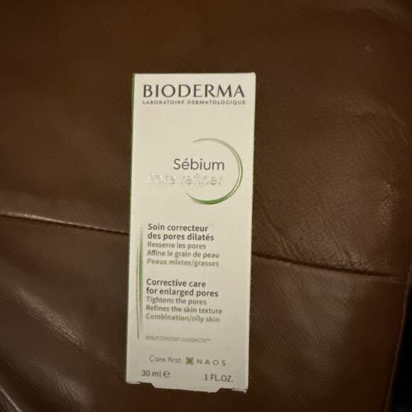 Bioderma Sebium Pore Refiner for combination oily blemished skin 1fl oz (30ml) - Picture 1 of 2